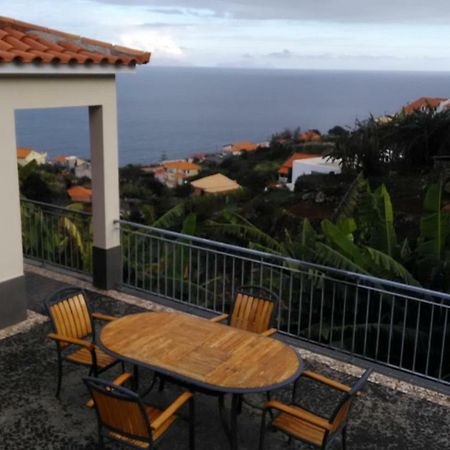Vista Atlantico Com Carro E Bicicleta Gratis Villa Gaula Luaran gambar
