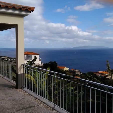 Vista Atlantico Com Carro E Bicicleta Gratis Villa Gaula Luaran gambar