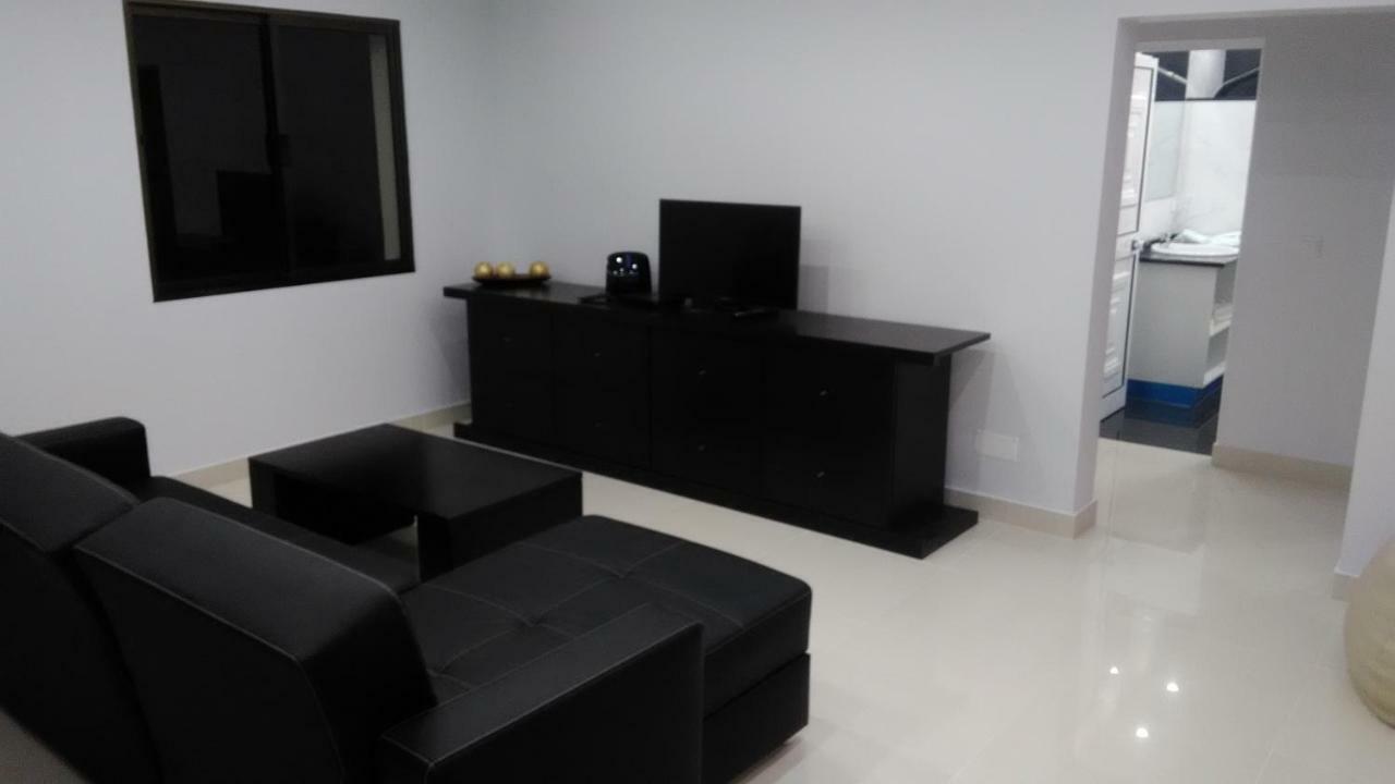Vista Atlantico Com Carro E Bicicleta Gratis Villa Gaula Luaran gambar