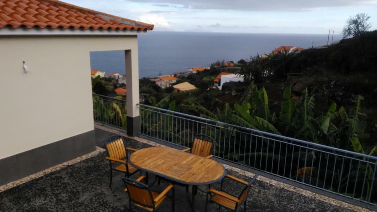 Vista Atlantico Com Carro E Bicicleta Gratis Villa Gaula Luaran gambar